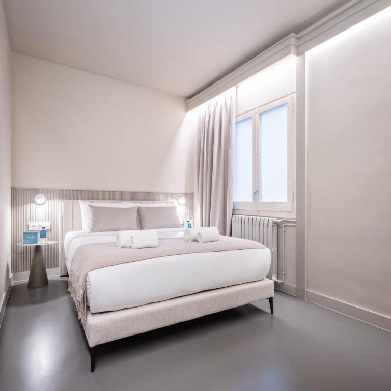 Sweett - Gaudi Avenue - Four-Bedroom Apartment - 2
