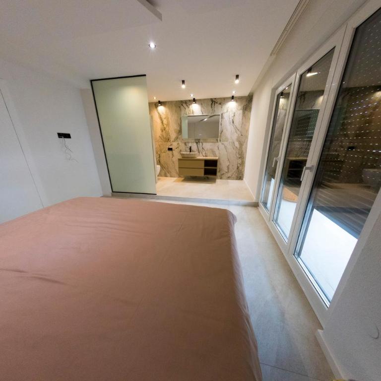 Casa Dellˇ Amore - Six-Bedroom House - 45