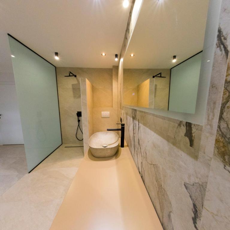 Casa Dellˇ Amore - Six-Bedroom House - 43
