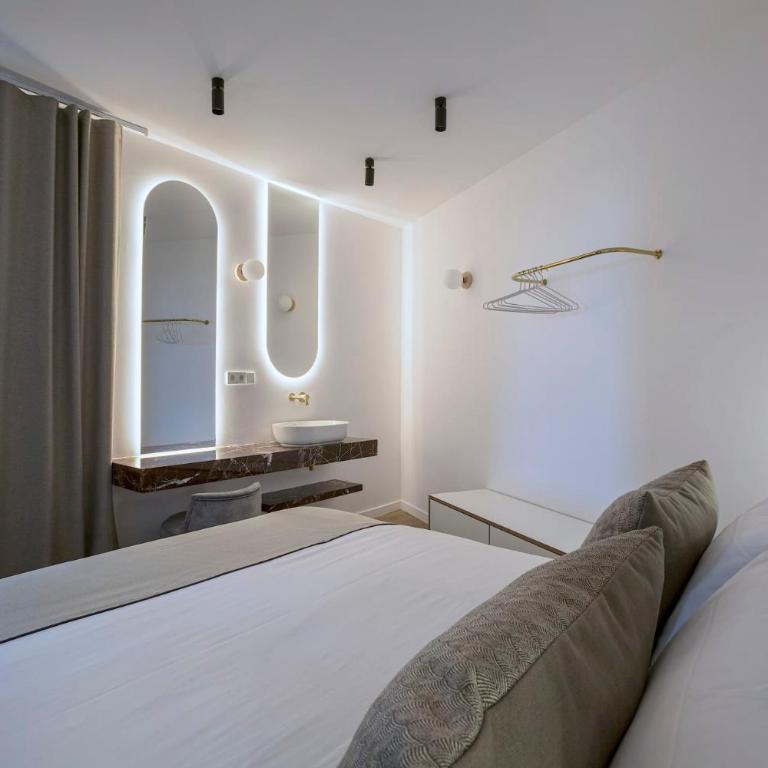 The Diagonal Suites Atic by Sweett - Two-Bedroom Apartment - 11