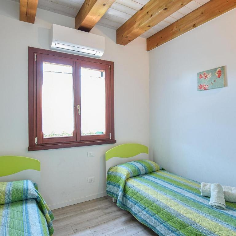 Accogliente Casa A Udine Con Wifi - Casa Vacanza con 5 Camere da Letto - 8