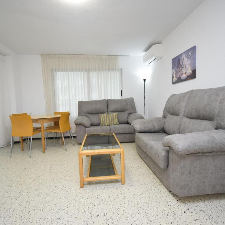 FLECHA - Fincas Arena - Apartamento de 3 dormitorios con balcón - 7