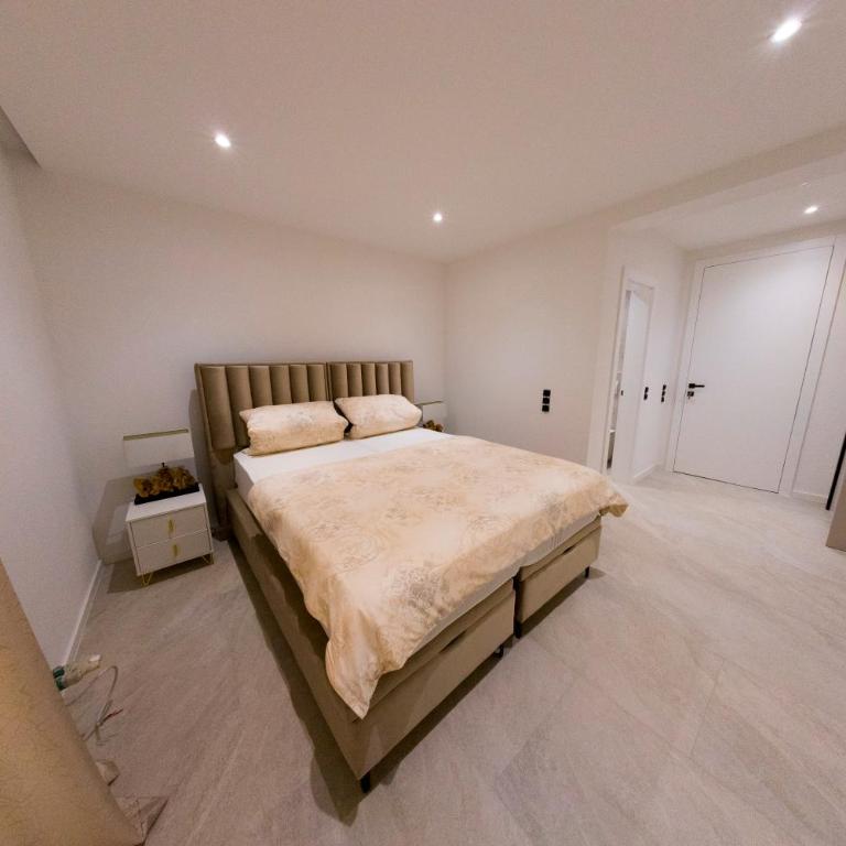 Casa Dellˇ Amore - Six-Bedroom House - 70