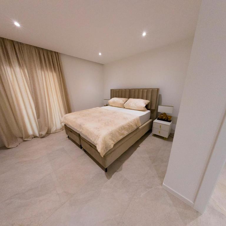 Casa Dellˇ Amore - Six-Bedroom House - 69