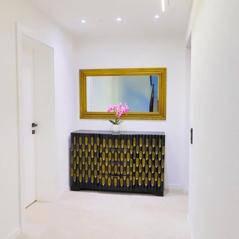 Casa Dellˇ Amore - Six-Bedroom House - 71