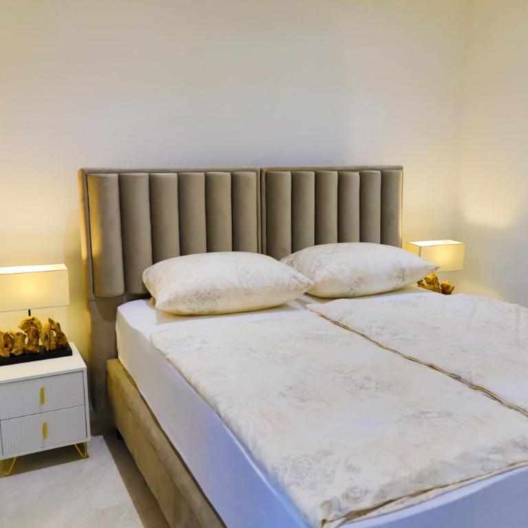 Casa Dellˇ Amore - Six-Bedroom House - 73