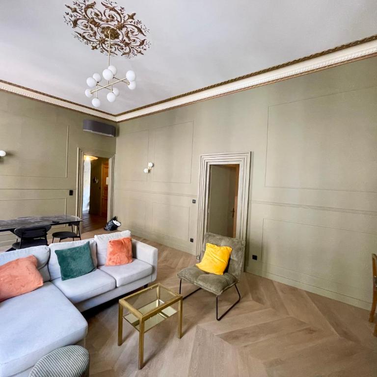 ''Le Général'' Superbe appartement Haussmanien climatisé en coeur de ville - Apartment mit 2 Schlafzimmern - 1