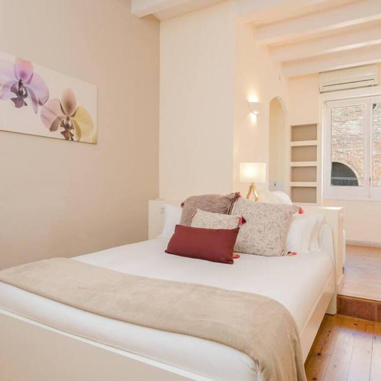 Historical Apartment With Awesome Rooftop - Apartment - 28