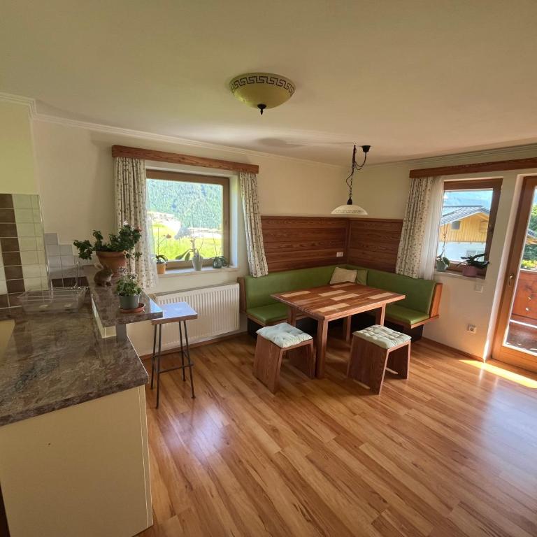 Apartment Alpenperle - Apartment mit 2 Schlafzimmern und Balkon - 4