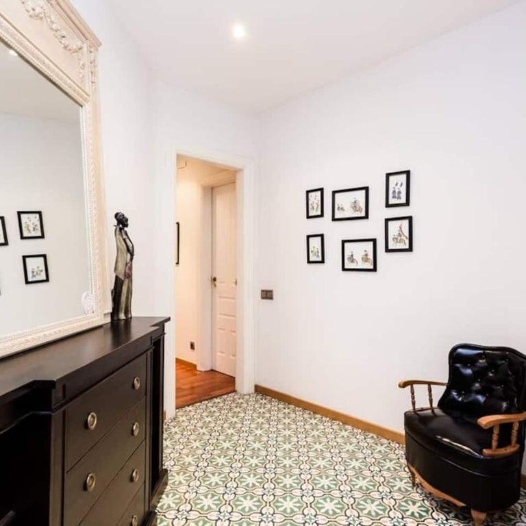 Central 2 Bedroom By Sagrada Familia - Apartment - 23
