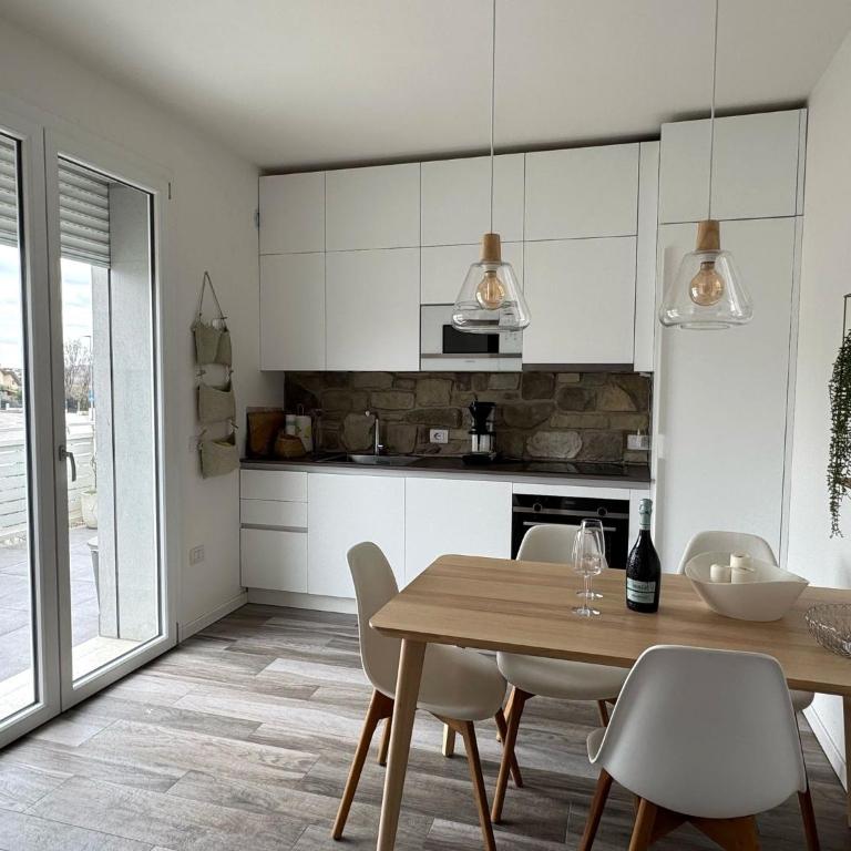The Lake Queen - Residence with Pool - Appartamento con 2 Camere da Letto e Terrazza - 33