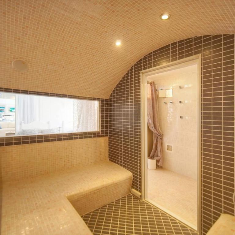 FRGK 'Luxury Villa Mevania Antibes Heated Pool, Spa & Ultra-Fast Wi-Fi' - Villa with Private Pool - 87