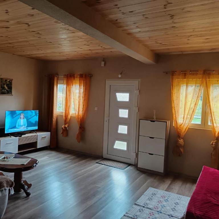 Mona apartman - One-Bedroom Apartment - 18