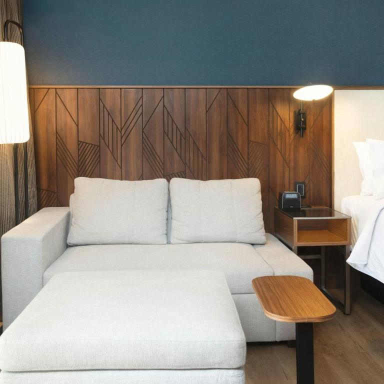 Courtyard by Marriott Puebla Las Animas - Habitación Business Deluxe con vistas a la ciudad - 1 cama extragrande - 8
