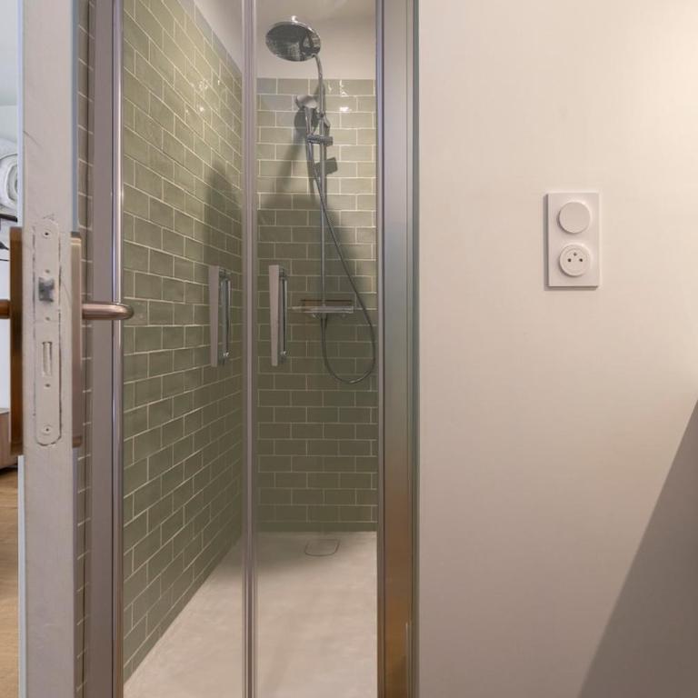 Beautiful apartment 2 bedrooms in the center - Appartamento con 3 Camere da Letto - 32