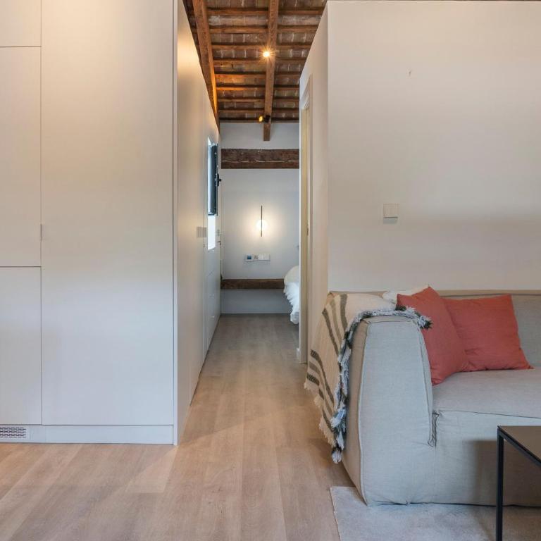 VLC Host - Martí Apartments - Four-Bedroom Apartment - 13
