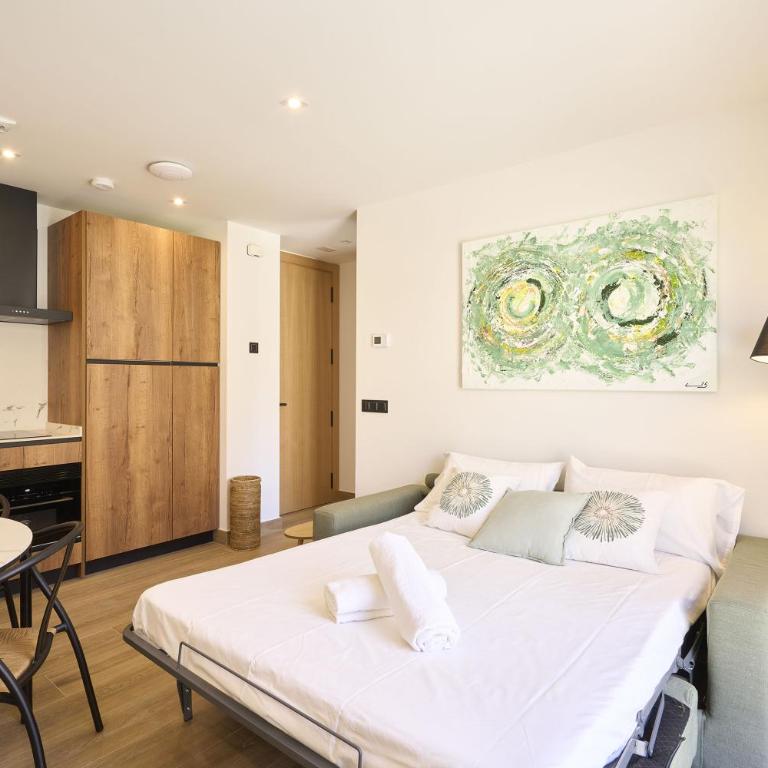 Apartamentos Plaza de San Juan by keyhom - One-Bedroom Apartment - 6