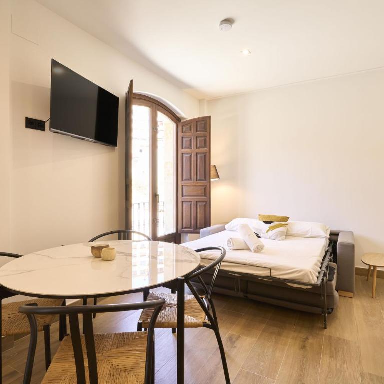 Apartamentos Plaza de San Juan by keyhom - One-Bedroom Apartment - 14