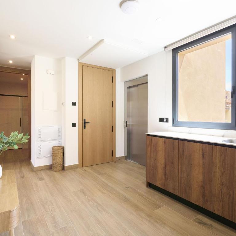Apartamentos Plaza de San Juan by keyhom - Two-Bedroom Apartment - 15