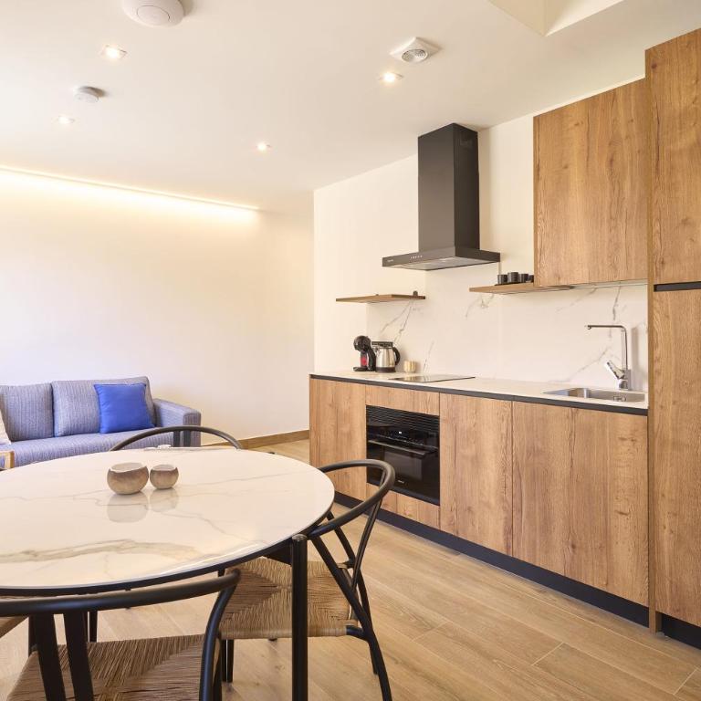 Apartamentos Plaza de San Juan by keyhom - One-Bedroom Apartment - 10