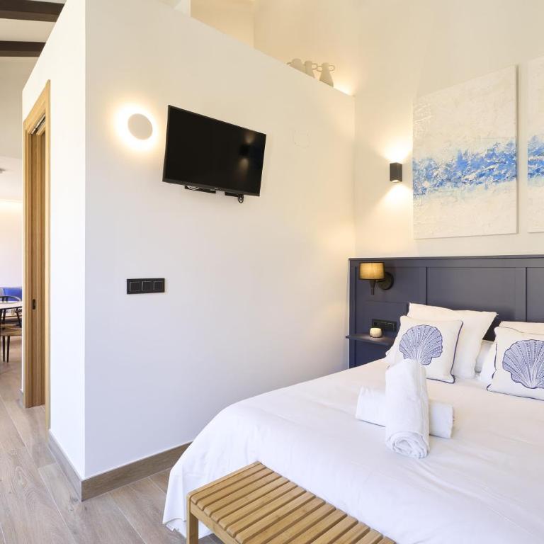 Apartamentos Plaza de San Juan by keyhom - One-Bedroom Apartment - 14