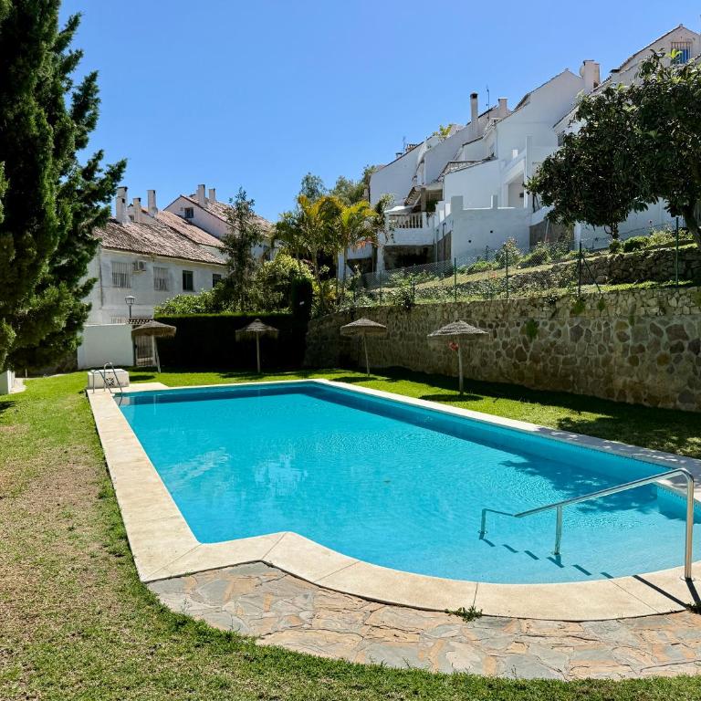 El Capricho Townhouse With Swimming Pool - EaW Homes - Casa de 3 dormitorios - 2