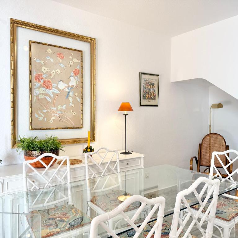 El Capricho Townhouse With Swimming Pool - EaW Homes - Casa de 3 dormitorios - 4