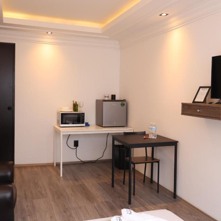 SanRafa Home Office Suites - Standard Studio - 8