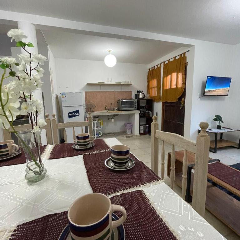 Dúplex cerca del Aeropuerto y Terminal de Ómnibus - Apartamento de 2 dormitorios - 4