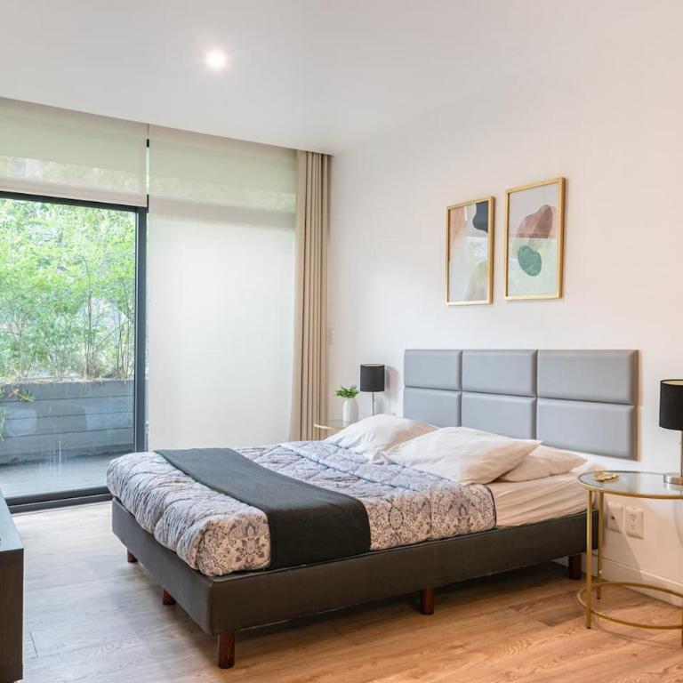 Private Balcony Rooftop Lounge Free Parking - Double Room with Park View - 2