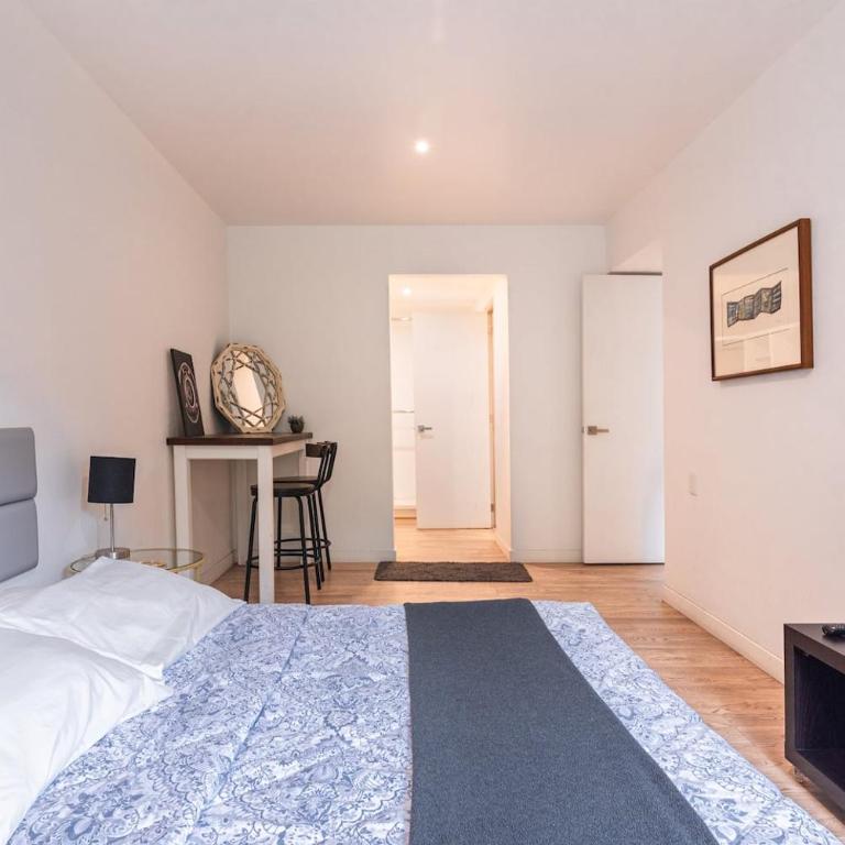 Private Balcony Rooftop Lounge Free Parking - Double Room with Park View - 13