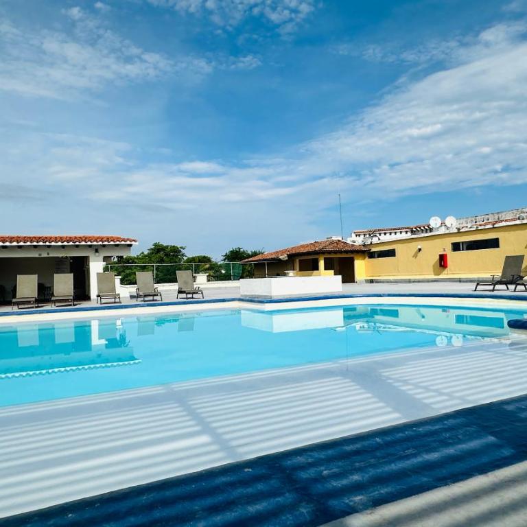 Estudio en Plaza Marina - Apartamento de 1 dormitorio - 2