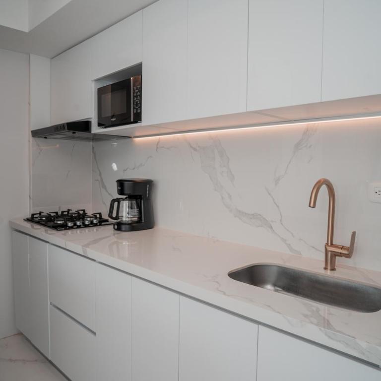 Maravilloso Apto Vista al Mar Ubicación Central - Apartment - 18