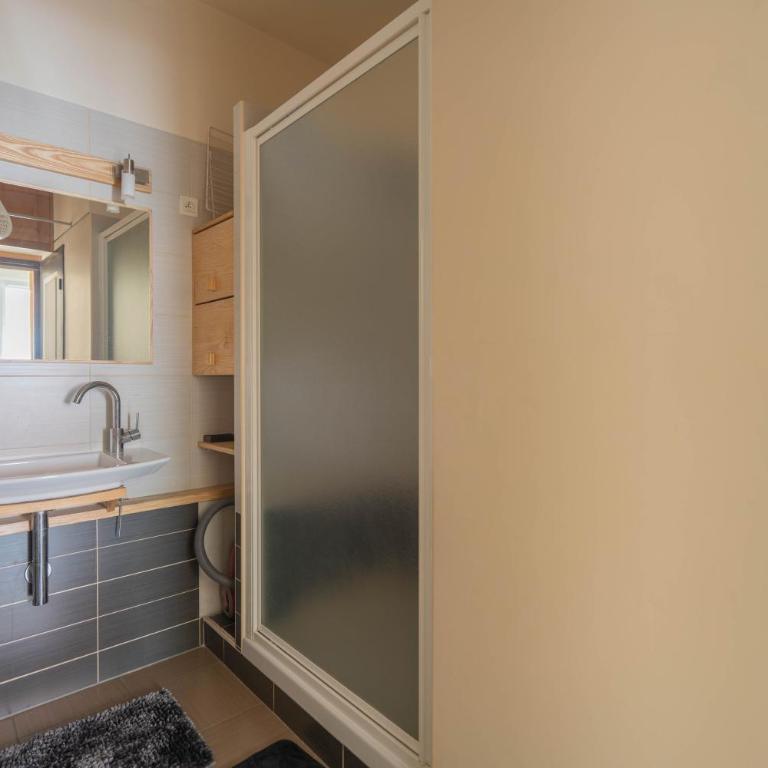 Au Petit Bonheur Proche Centre et Lac - Apartment mit 1 Schlafzimmer - 22