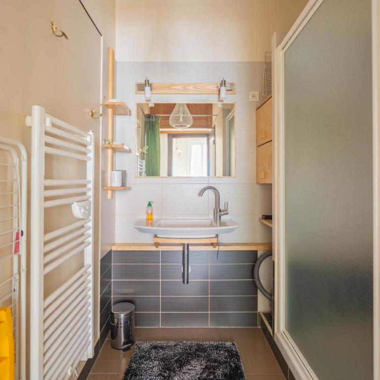 Au Petit Bonheur Proche Centre et Lac - Apartment mit 1 Schlafzimmer - 31