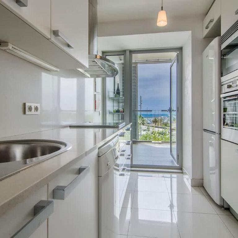 Seafront suite with terrace - Apartment - 3