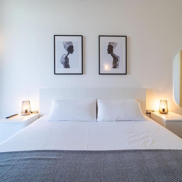 Unique Rentals-Seafront Luxe Suites - Apartment - 12