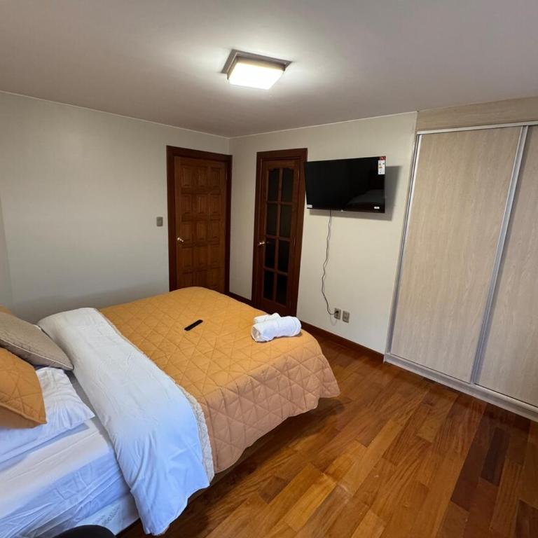 Moderno Dpto Céntrico y Soleado - Two-Bedroom Apartment - 3