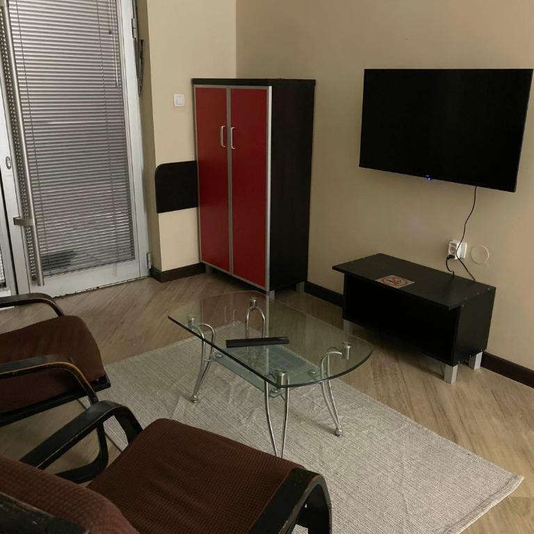 DCXIX Apartments - One-Bedroom Apartment - 9