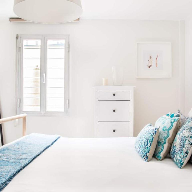Charming Apartment With Vibrant Accents - Apartamento - 6