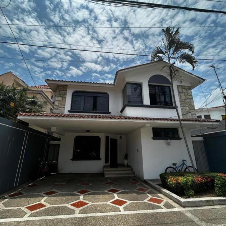 Samborondon - Apartamento de 3 dormitorios - 18