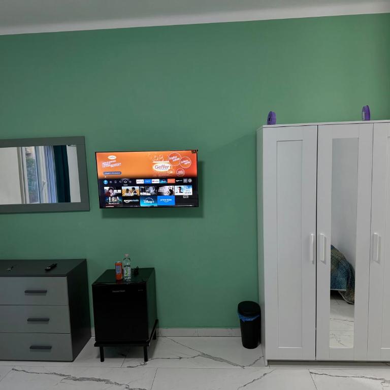 Luna Guest House - Camera Tripla con Bagno Privato - 5
