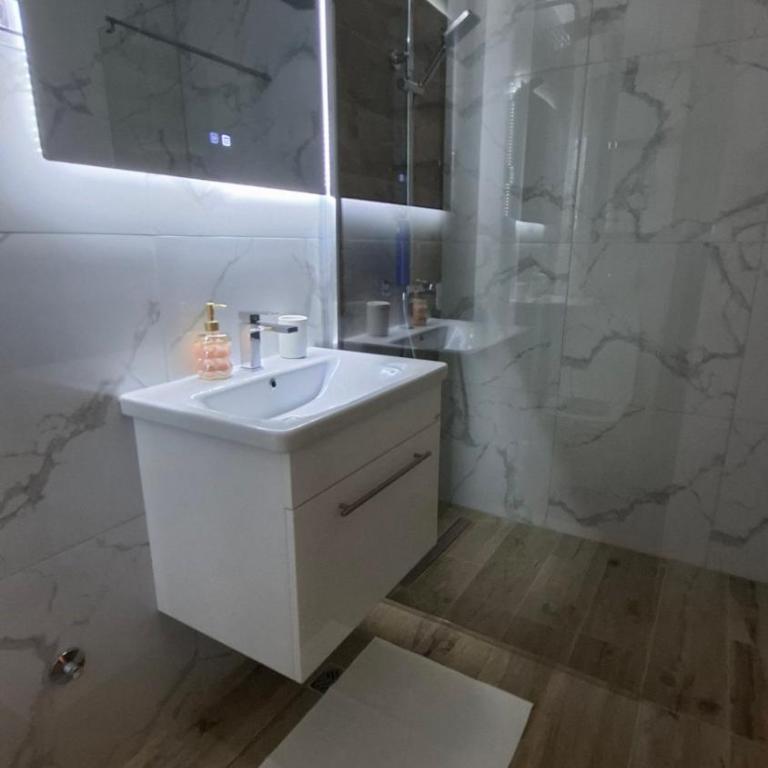 Apart-hotel Antique, Zlatibor - One-Bedroom Apartment with Balcony - 9