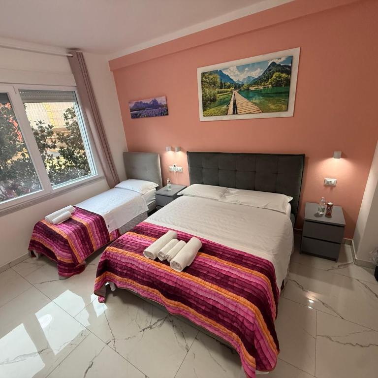 Luna Guest House - Camera Tripla Luxury - 2