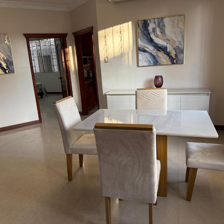 Habitación Crucitas Piedra en Machala - Double Room with Private Bathroom - 16