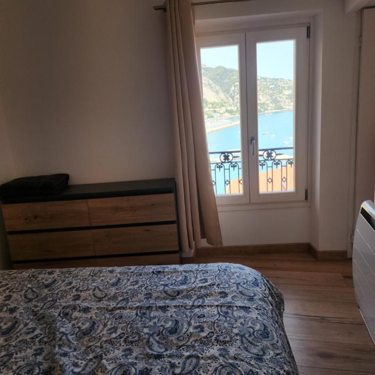 Rue du Vieux Château - Beau F2 avec Vue Mer Exceptionnelle - Refait a neuf - Appartement - Vue sur Mer - 9