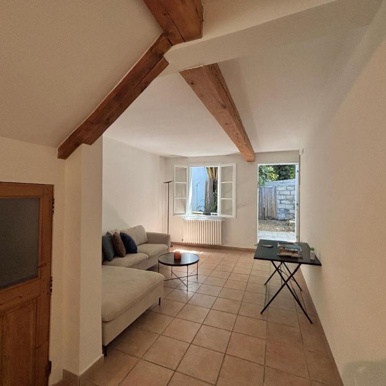 Charmante maison de ville avec cour intérieur - Five-Bedroom House - 1