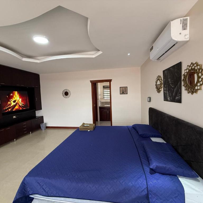 Habitación Crucitas Piedra en Machala - Double Room with Private Bathroom - 5