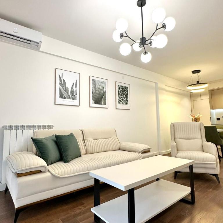 I&I Tesla Apartment III - One-Bedroom Apartment - 1