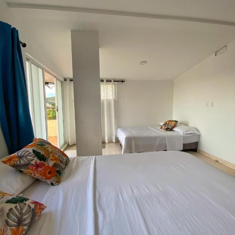 Hotel Avenida Real - Habitación Familiar con terraza - 5